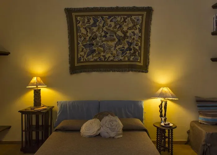 Oda ve Kahvaltı Dimora Dei Giganti Napoli